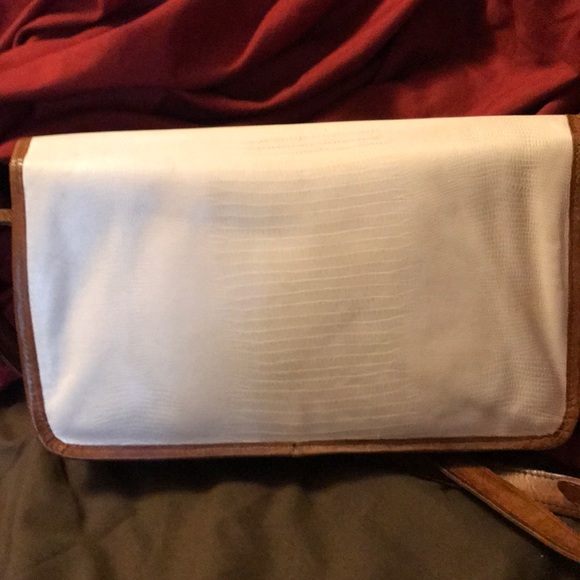 Carlo Fiori Vintage Crossbody Leather Bag size 11x6x2.5 - Picture 6 of 8